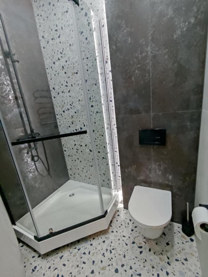 Brativ Rohatynciv 32 Lviv Kültér fotó